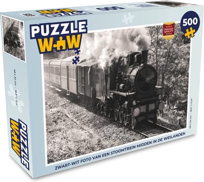 Puzzel Zwart-wit foto van een stoomtrein midden in de weilanden - Legpuzzel - Puzzel 500 stukjes
