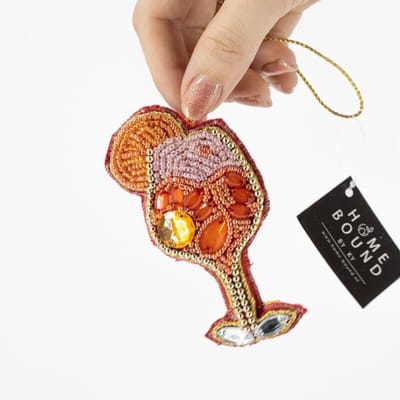 HomeBound by KY | Hanger met kralen cocktail | hanger met kralen | feestdecoratie