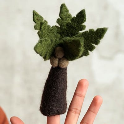 Vingerpoppetje Wolvilt - Dino Palmboom Groen/Bruin - Handmade&Fairmade - 15x12cm