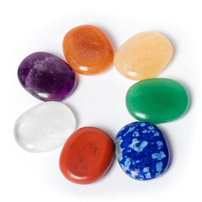 7 chakra zorgenstenen mini (±2cm) knuffelstenen in kado zakje