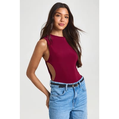 boohoo Dames Glanzende Bodysuit Met Gedraaid Detail En Cut-out Aan De Zijkant | Wijn | Maat: 40