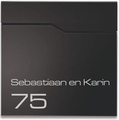 BR200.2 Brievenbus zwart met naam en huisnummer 37x37x11cm