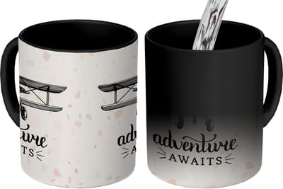 Magische Mok - Foto op Warmte Mokken - Koffiemok - Spreuken - Quotes - Adventure awaits - Reizen - Magic Mok - Beker - 350 ML - Theemok - Mok met tekst
