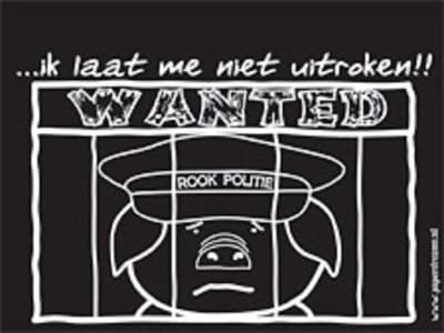 Ik laat mij niet uitroken!!!!! Metalen humorbordje 15x21cm