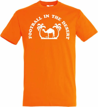 T-shirt Football In The Dessert | Oranje Holland Shirt | WK 2022 Voetbal | Nederlands Elftal Supporter | Oranje | maat XS