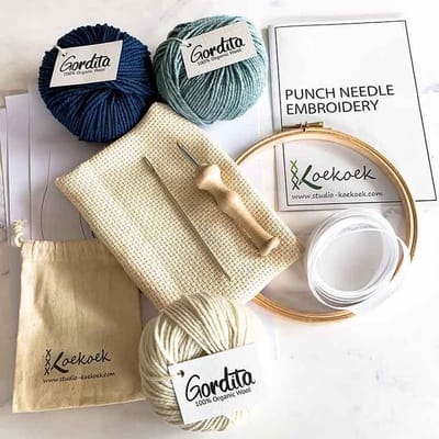 Punch needle starterset ergonomische punch naald - inclusief patronen, borduurring, ecologische merino wol en monk's cloth stof - kleurset blauw
