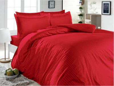 Lubna Home Dekbedovertrekset 240x220/200cm LITS-JUMEAUX KATOENSATIJN 83 DRAAD 2XKUSSENSLOOP 60X70 CM ROOD