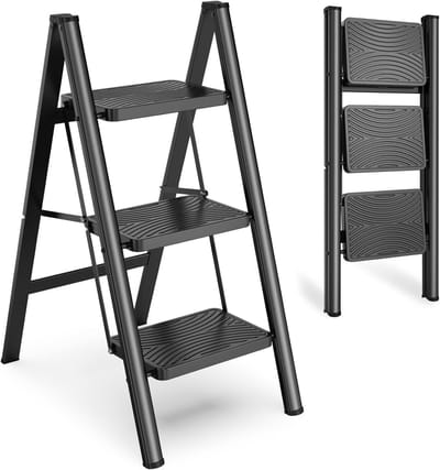 Famanu - Trapladder met 3 treden, lichtgewicht staal, antislip treden, stevig en opvouwbaar, draagvermogen 150 kg