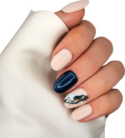 SD Press on Nails - No. 106 Something - Plaknagels met nagellijm - Kunstnagels - Nude Blauw - Set 20 Nagels - Handgemaakt - Korter Rond - Nail Art - Gellak - Korte Nagels - Accessoires Feestdagen