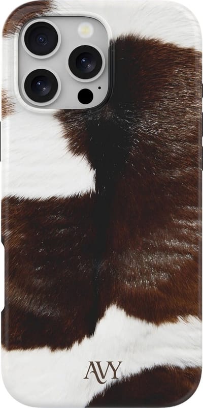 AVY Hoesje geschikt voor Apple iPhone 16 Pro | Rodeo Muse | Koe | Bruin & Wit | Hard Shell Back Cover | Compatibel met MagSafe & Qi2