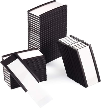 Magnetische Labelhouder 25mm x 50mm | 50 Stuks C-Channel | Dikke 300g Witte Papieren Kaarten met Beschermfolie | Verwijderbaar en Geschikt voor Planken, Whiteboards en Gereedschapskisten