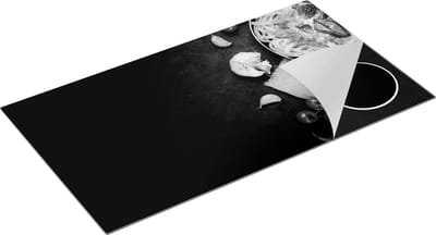 Chefcare Inductie Beschermer Spaghetti met Groentes en Wijn - Zwart Wit - 95x50 cm - Afdekplaat Inductie - Kookplaat Beschermer - Inductie Mat