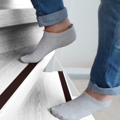 Anti slip tape trap zelfklevend - chocolade bruin - rol 15 meter