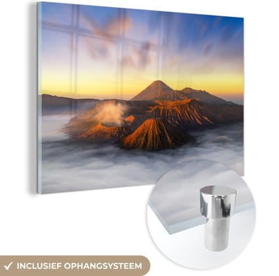 ® Glasschilderij 180x120 cm - Schilderij acrylglas - Zonsopgang bij het Nationaal park Bromo Tengger Semeru in Indonesië - Foto op glas - Muurdecoratie woonkamer - Wanddecoratie slaapkamer - Schilderijen