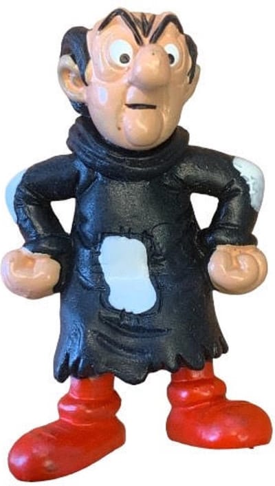 Gargamel boos - handen in zij - Schleich speelfiguur - 6cm - de smurfen