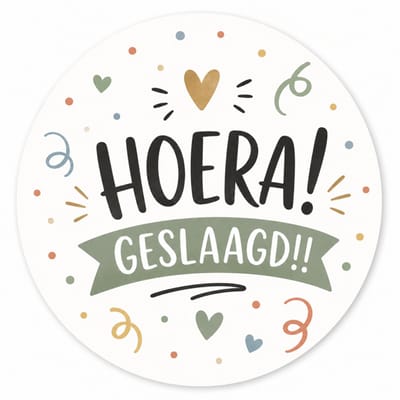 20x Sluitsticker Hoera Geslaagd! - Geslaagd stickers - Cadeausticker - Sluitsticker - Rond - 40mm - 20 stuks - Wensetiket - Afscheid - Basisschool - Uitdelen - Traktatie - Uitdeeltraktatie - Collega
