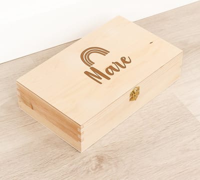Houten kistje 'Mare' Regenboog - Tekenkist - Herinneringsdoos - Kraamcadeau - Knutseldoos - Memorybox - Baby - Geboorte