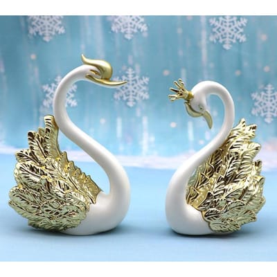 2 stuks Zwanenmodel Schattige Figuurjes Verzamelingen Schattige Auto-interieur Taartdecoratie voor Liefdesthema Decoratie Luxe Woondecoratie 2pcs