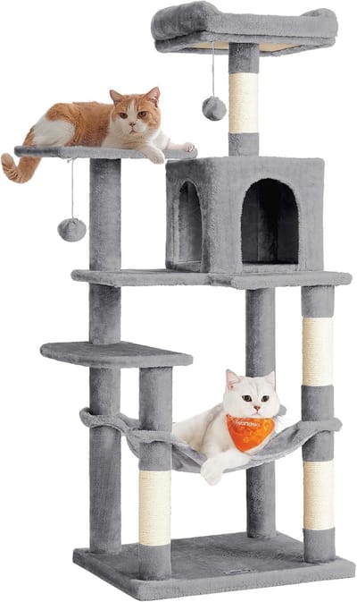 Lichtgrijze krabpaal met hangmat voor katten – 143 cm