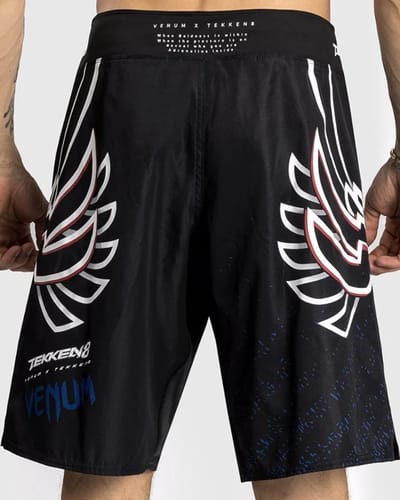 Venum x Tekken 8 Jin Kazama Fight Shorts Blauw Zwart Wit - XS - Jeans Maat 28