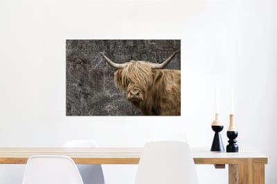 Aluminium schilderij 90x60 cm - Wanddecoratie metaal - Schotse hooglander - Wereldkaart - Koe - Metalen muurdecoratie woonkamer - Decoratie industrieel - Foto op dibond - Industriële accessoires slaapkamer