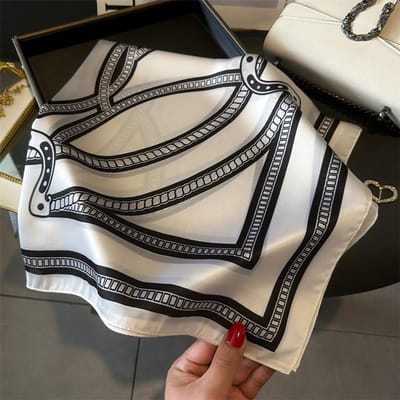 Imitatie Zijden Sjaal Voor Dames Lente/Zomer Kettingprint Vierkante Sjaal Decoratie Bandanna Necksjaal Luxe Hoofdband Hijab gray