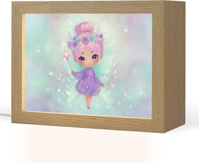 Nachtlampje 20x15 cm - Kinder lampje - Fee - Paars - Glinsters - Tafellamp kinderkamer - Slaapkamer lamp - Bedlamp kinderen - Kinderlampje stopcontact - Wandlamp babykamer - Nachtlampjes