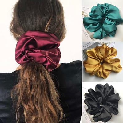 Famanu – Grote satijnen scrunchies 4 stuks, zachte haarelastiekjes in effen kleuren
