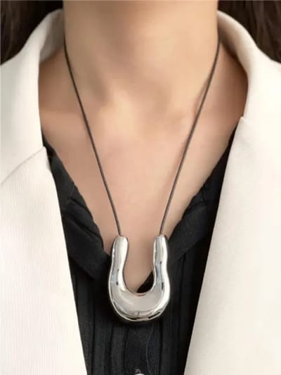 Ketting met Horseshoe hanger - Grote U vorm titanium hanger - Waterproof - Wax Rope - Statement piece