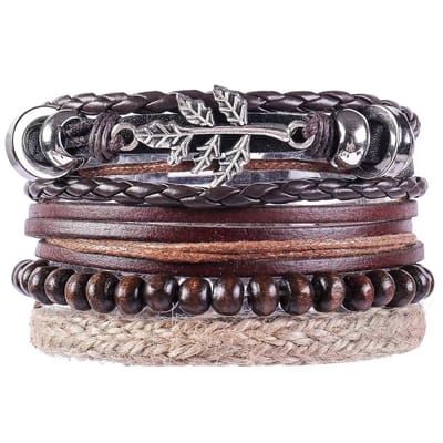 Stoere - heren armband – Set van 4 verschillende bandjes waarvan: Leer, hout kralen, textiel - zelf in grootte instelbaar.
