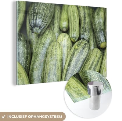 ® Glasschilderij 180x120 cm - Schilderij acrylglas - Courgettes op een markt in Chania - Foto op glas - Muurdecoratie woonkamer - Wanddecoratie slaapkamer - Schilderijen