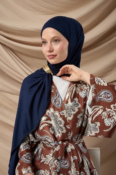 SILK HOME Donkerblauw Hoofddoek - Hoofddeksel - Hijab -Premium Jersey Sjaal