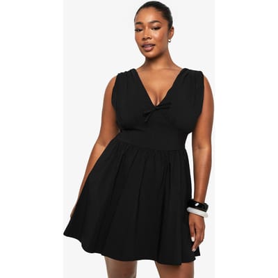 boohoo Dames PLUS STRIKDETAIL DIEP DECOLLETE CORSOET SKATERJURK | Zwart | Maat: 44