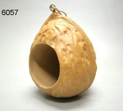Vogelpindakaashouder walnoot - 24 cm - polystone - met ophanglus - tuindecoratie