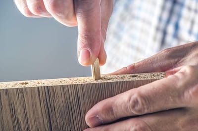 Houten Penverbindingen - Gefluteerde Pluggen - Meubelbouw - Gehard Hout - 8mm Doorsnede - Beukenhout Kleur