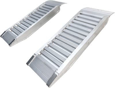 Set korte oprijplaten aluminium 3000 kg 1260 x 300 mm bruikbare breedte 240mm MW Tools SOK0900