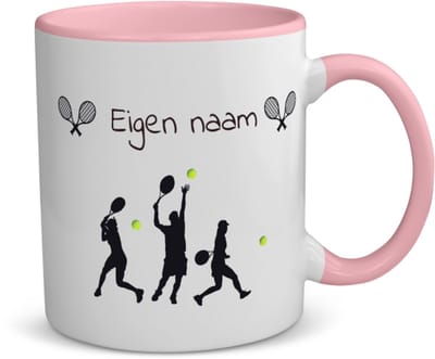 Akyol - tennis met naam - koffiemok - theemok - roze - Tennis - tennis verjaardag - cadeau - verjaardag - geschenk - gepersonaliseerd - 350 ML inhoud