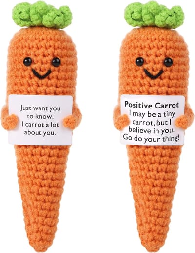 Mini Funny Positieve Wortel - 2pcs - 15cm Gehaakte Wol Tas - Schattige Wortel Pop voor Verjaardagscadeau en Aanmoediging