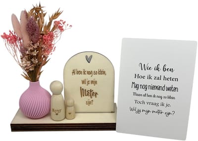 Geschenkbox Wil jij mijn METER zijn? | roze| wie ik ben | droogbloemen | meter vragen | meter worden | peettante vragen | peettante worden | cadeau | doosje met een vraag