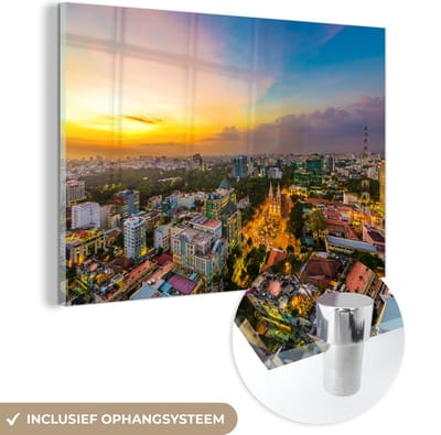 ® Glasschilderij 180x120 cm - Schilderij acrylglas - Kleuren in de lucht boven Ho Chi Minhstad in Vietnam - Foto op glas - Muurdecoratie woonkamer - Wanddecoratie slaapkamer - Schilderijen