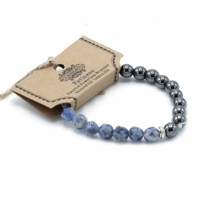 Armband met gefacetteerde edelstenen - magnetische sodaliet
