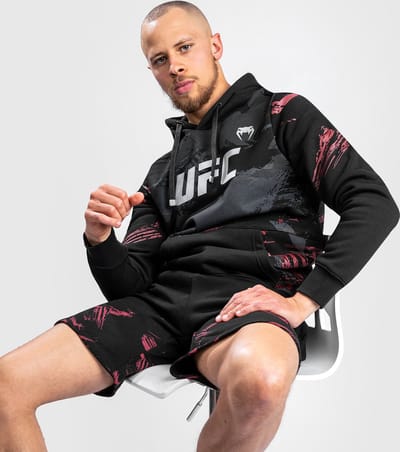 UFC Venum Authentic Fight Week 2.0 Hoodie Zwart Rood