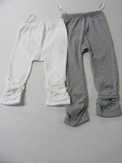 dirkje , meisje , legging set , 1xgrijst lang en 1xwit 3/4  2 jaar 92