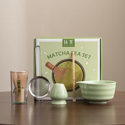 Matchaset 5-delig ‘Kyoto Lichtgroen’ – Japanse theeset met chawan (kom), chasen, chashaku, houder & zeef – Keramiek – Luxe matcha cadeau