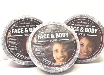 Face & Body Scrub met geactiveerd houtskool Voordeelset – 3 x 100 g – Natuurlijke Gezichts- & Lichaamsverzorging