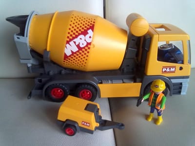 Betonmixer - Bouwvoertuig Speelgoed - Bouwen en Spelen - Draaibare Mengtrommel - 35 x 25.2 x 12.6 cm - Grijs