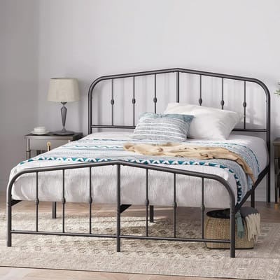 Metalen bedframe 140 x 200 cm met opbergruimte - Hoogte 31 cm - Stijlvol hoofdeinde en voeteneinde