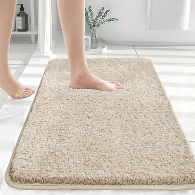 Antislip badmat 150x60 cm beige, wasbaar en snel drogend, rubberen achterkant voor badkamer
