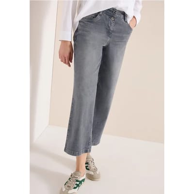 7/8 High Waist Wide Legs jeans in Loose Fit