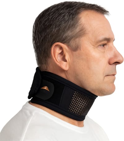 Medical Brace Rigide Nekbrace - Hoogte 8 cm - One size (Halsomtrek 32 - 47 cm)